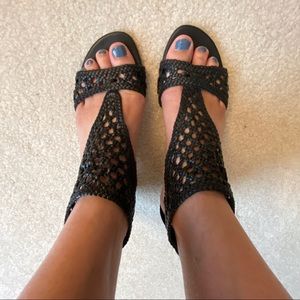 Woven leather sandals